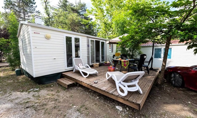 Die Casa | Camping La Pinède **** - Bungalow Trigano 3 habitaciones 4 personas