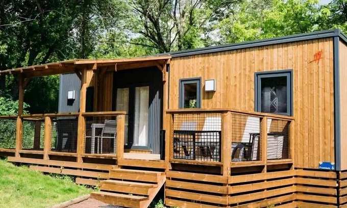 Saint-Paulien Casa | Flower Camping La Rochelambert **** - Mobil Home Premium 33m2 3 bedrooms + Terrace + TV + LV + BBQ + District Pieton 6 persons