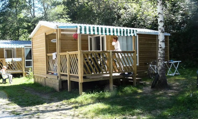 Saint-Theoffrey Casa | Flower Camping Ser Sirant *** - Mobile Home Standard Loggia 26m2 - 2 bedrooms + covered terrace 9m2 + TV 6 persons