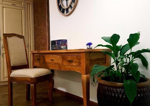 Zywiec Apartamento | Flowers in the attic