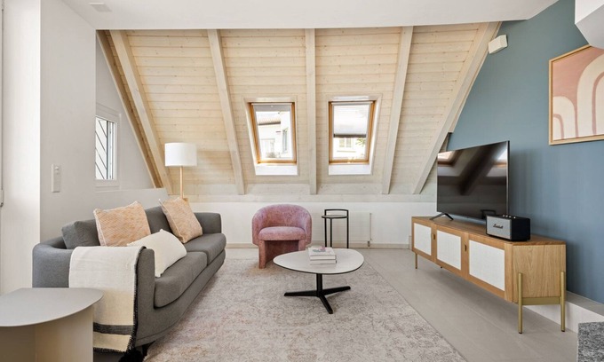 Oberstrass Apartamento | Fluntern 4.5 Room w/ Storage & W/D, 7 mins to Mkt