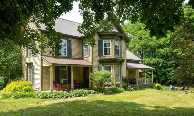 Fly Creek Casa | *Fly Creek Manor*3.7Mi to HOF*4Bedrooms2Ba/Sleep10