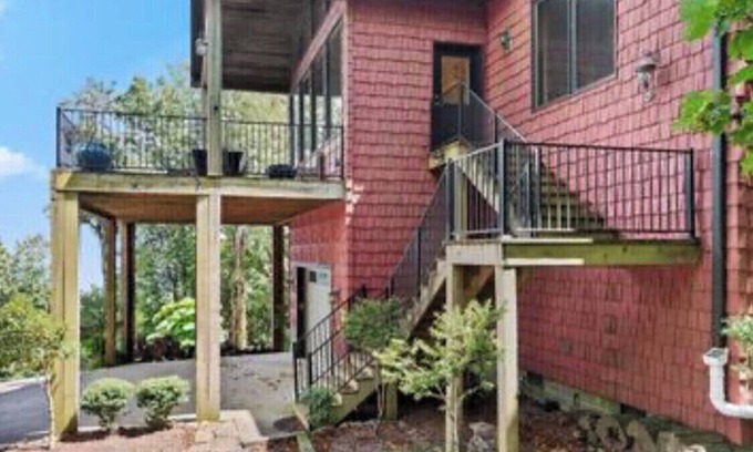 Lynn Casa | Casa de lujo de montaña con vistas: 13 millas a TIEC
