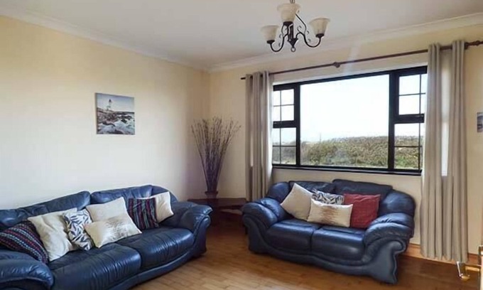 Miltown Malbay Casa | FLYNN'S COTTAGE, pet friendly, with open fire in Quilty, County Clare