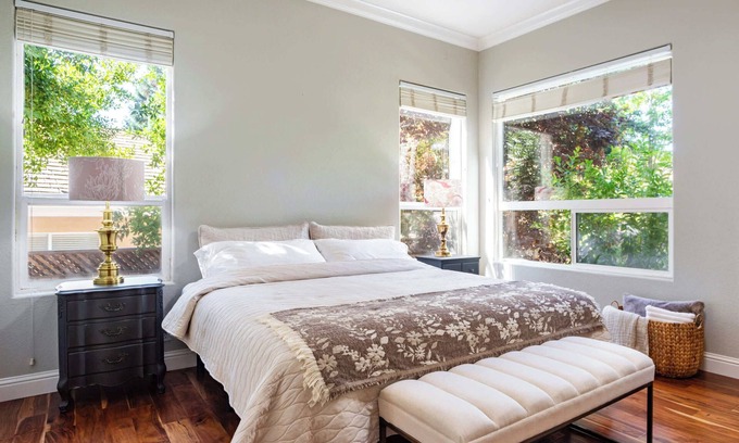 Folsom Casa | Folsom 4BR Retreat - Backyard & Parking