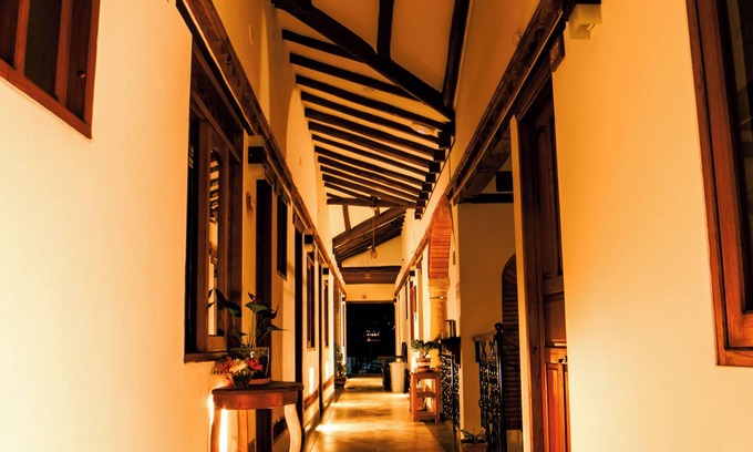 Old Town Hotel | Fontana Plaza Hotel