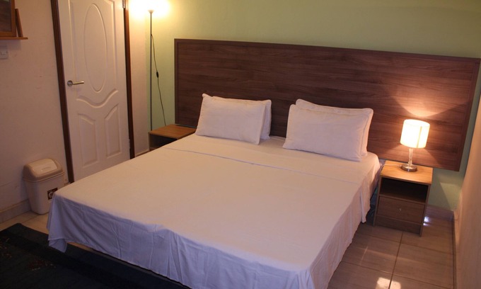 Old-Yundum Hotel | Football Hotel