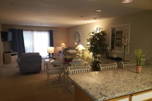Branson Casa | Foothill's Luxury 2BDR Ground Floor Condo in 1000 Hill's