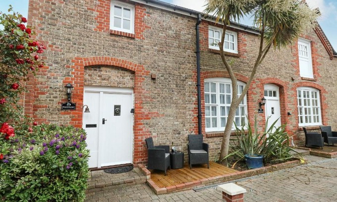 Weymouth Casa | Footprint
