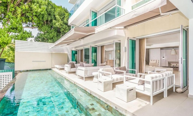 Mount Standfast Casa | Footprints by Blue Sky Luxury