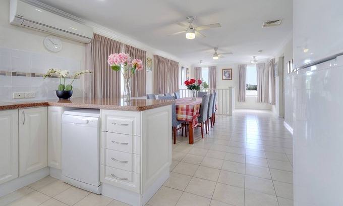 Bayswater Casa | For Non Smokers Only- A Cosy Home Central to Everything in Perth