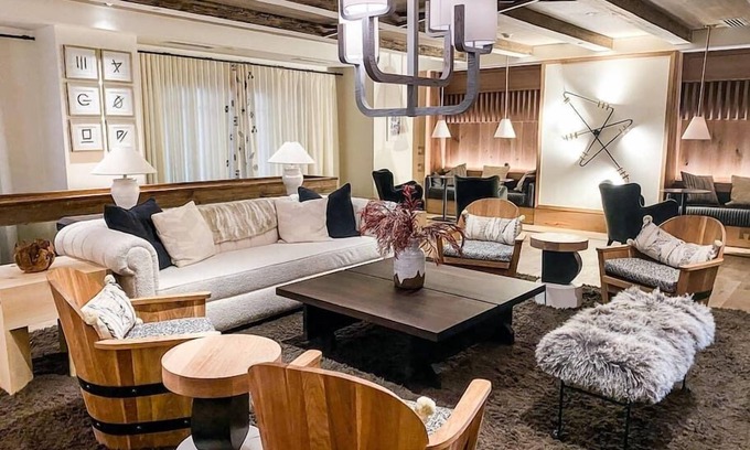 Mountain Village Condominio | Luxury Auberge Madeline Residence Building.