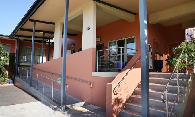 Forbes Hotel | Forbes Victoria Inn
