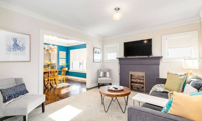 Kansas City Apartamento | Forest Avenue Flat (1st Floor Apt) · 30 day stays welcomed | Midtown