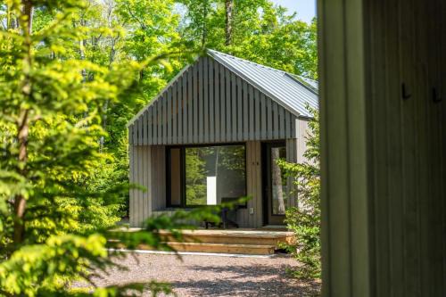 Algonquin Highlands Casa | Forest Edge Escape at Dimensions - Cabin Sixteen