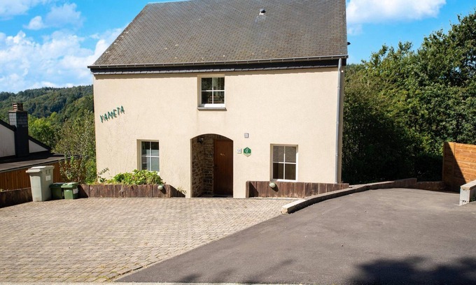 Bouillon Apartamento | Escondite en el borde del bosque, Bouillon