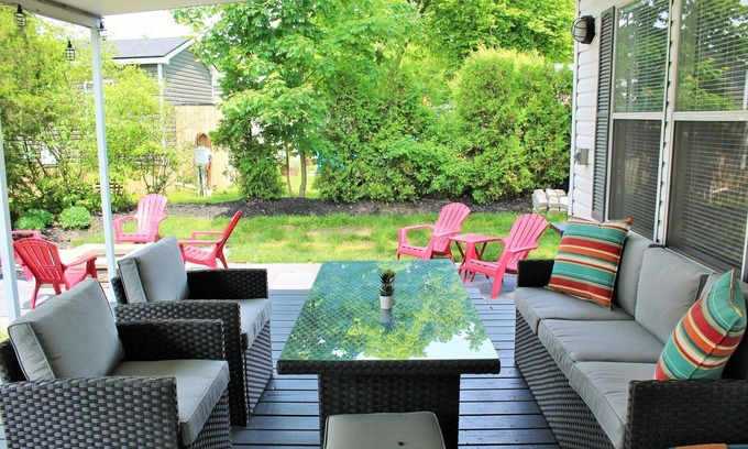 Sherkston Casa | Forest Grove Beauty - Newly Renovated and Ready for You
