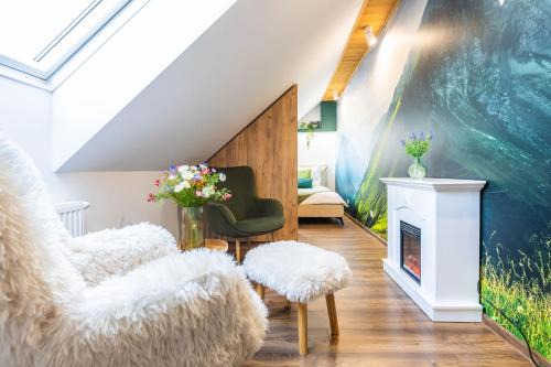 Velka Lomnica Apartamento | Forest oasis - mountain attic in High Tatras