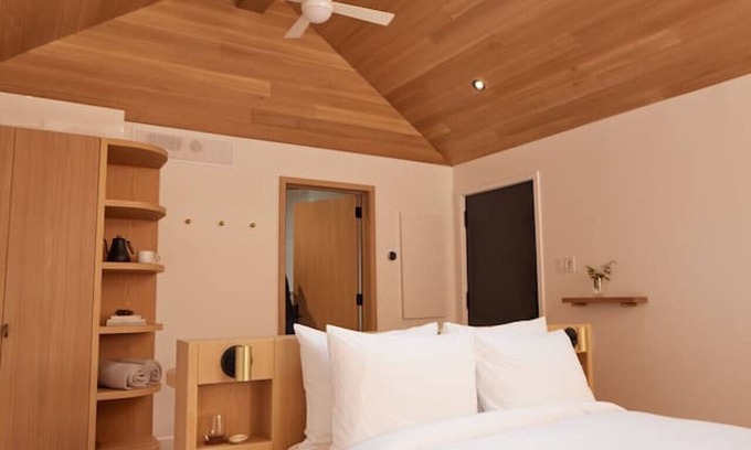 Algonquin Highlands Cabina | Forest Reset at Dimensions | Cabin Fourteen