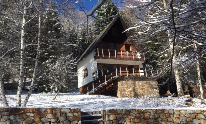 Mavrovi Anovi Casa | Forest Villa