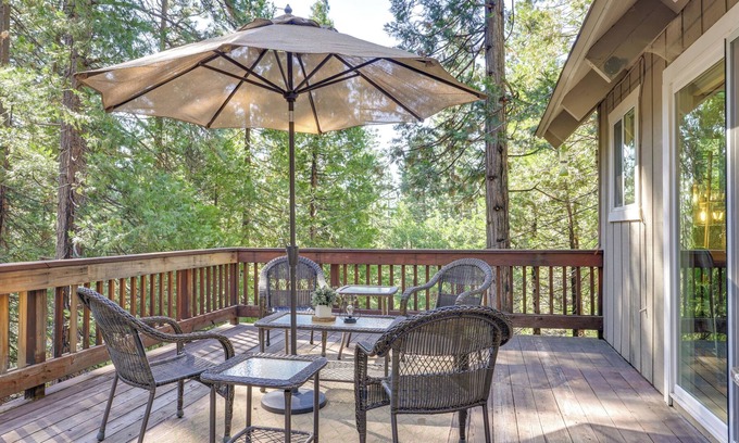 Cold Springs Cabaña | Forested Cold Springs Cabin w/ Wood-burning Stove!