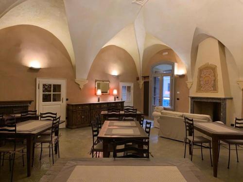 Cedegolo Cama Y Desayuno | Foresteria Antica Farmacia