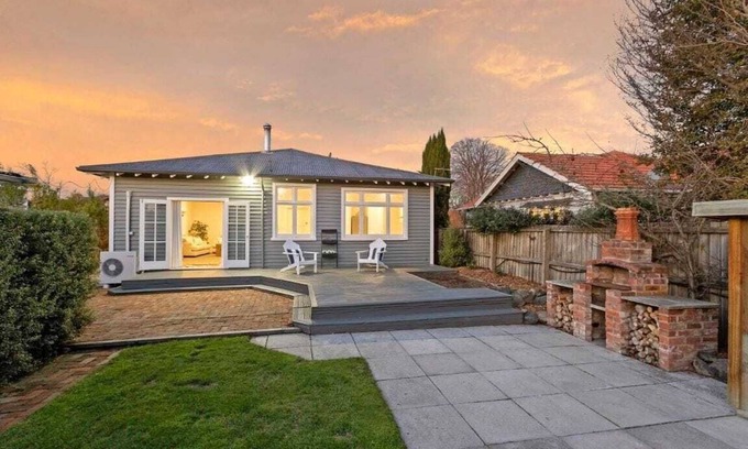 Saint Albans Casa | Forfar Dream Dwelling 3BR Home