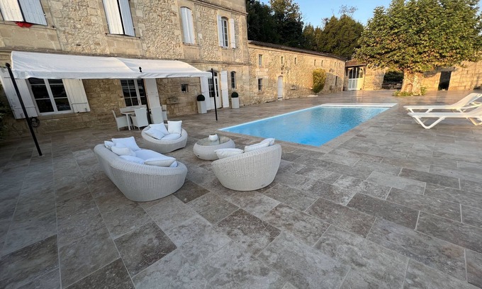 Bourg-sur-Gironde Casa | Former 17th-century winegrowing estate