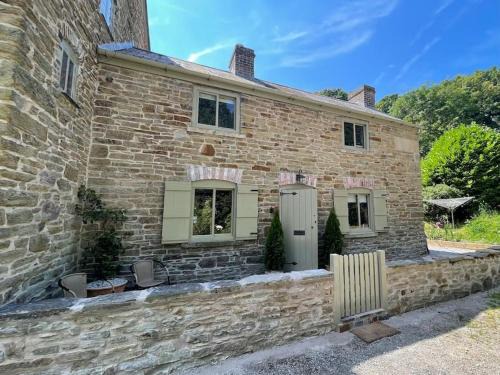 Ffynnongroyw Casa | Former Corn Mill Cottage on the North Wales coast