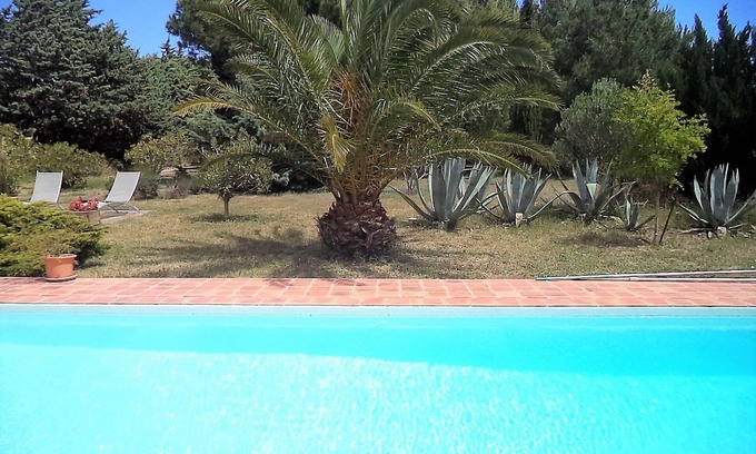 Narbonne Casa | Antigua majada con piscina, entre los pinos, cerca del mar.