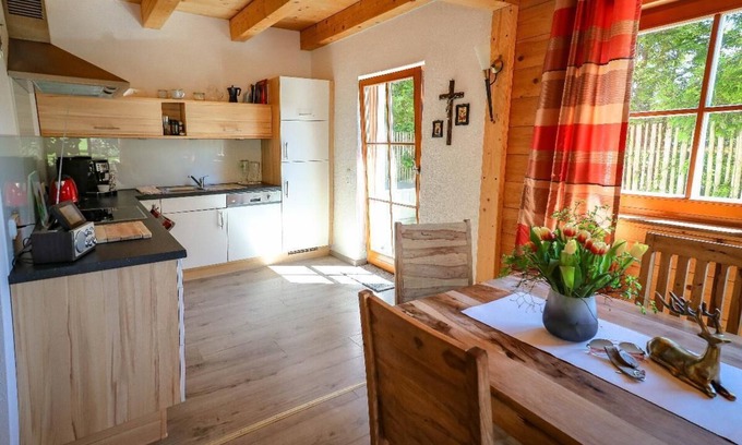 Arnetsried Apartamento | Forsthaus Chalet - Luxus Chalet mit Eigenem Whirlpool auf der Terrasse