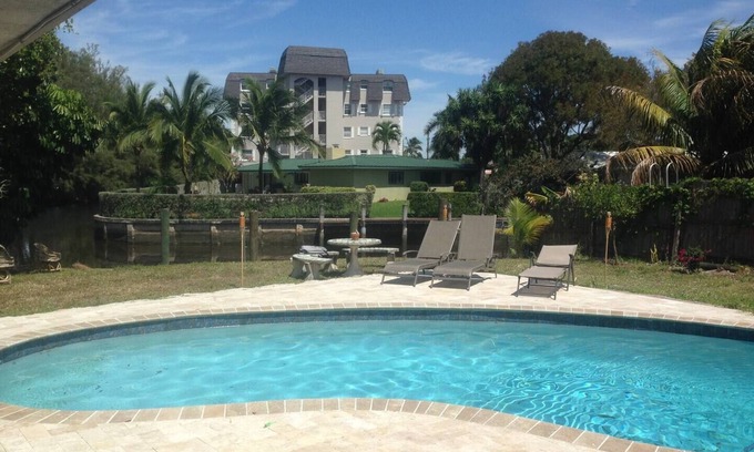 Coral Ridge Isles Casa | Fort Lauderdale Waterfront Villa