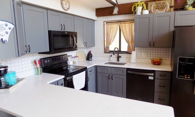 Friendsville Casa | Fort Loudoun Lakeside Getaway!