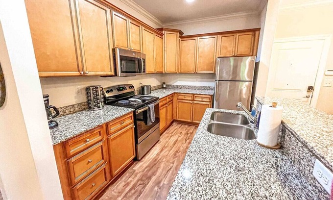Fort Mill Condominio | Fort Mill - 14 day furnished stay or longer!
