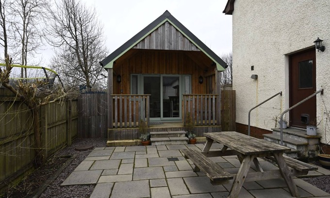 Fort William Chalet De Esquí | Fort William Chalet - a chalet that sleeps 2 guests in 1 bedroom