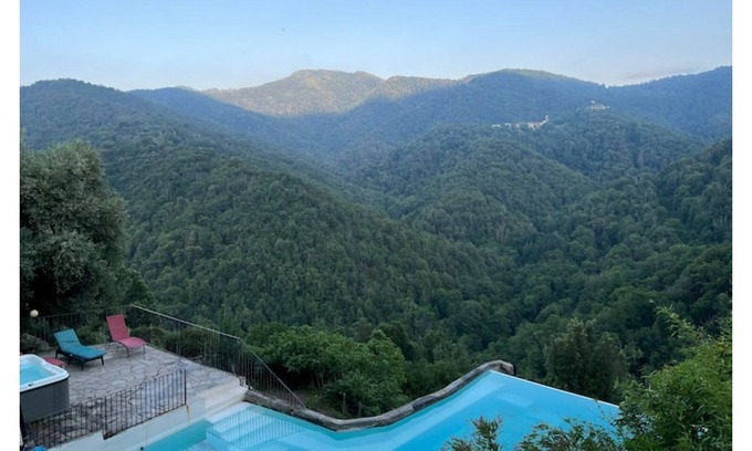Carcheto-Brustico Apartamento | Fortified medieval hamlet.