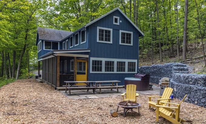 Grange Landing Cabaña | Playa Fósil: "Retiro del lago Canandaigua y vistas memorables!"