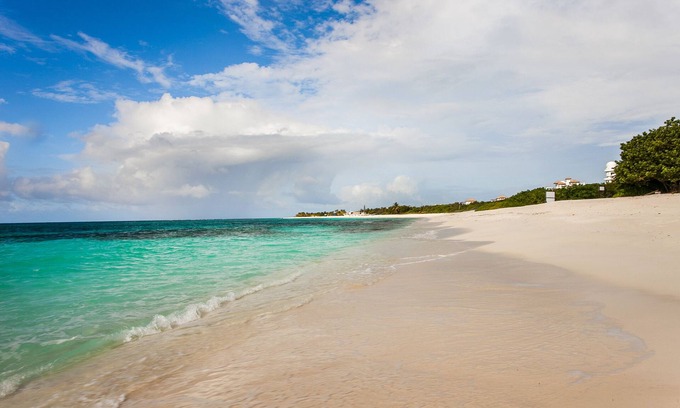 Shoal Bay Condominio | Fountain Anguilla- Oceanside Building Penthouse Condo