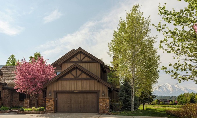 Aspen Glen Casa | Four Bedroom Beautiful Aspen Glen Home
