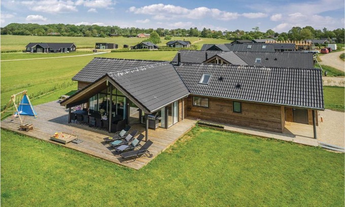 Saksild Strand Casa | Four-Bedroom Holiday Home In Odder