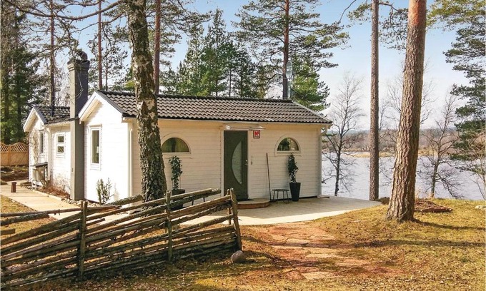 Bodafors Casa | Four-Bedroom Holiday Home In Bodafors