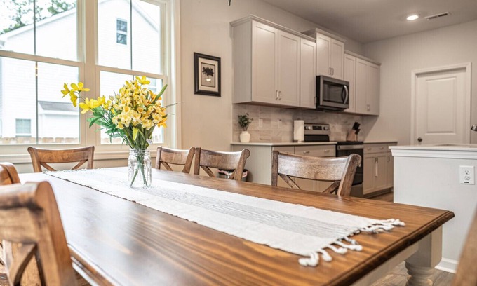 Aberdeen Casa | Four bedroom house in United States of America, Aberdeen