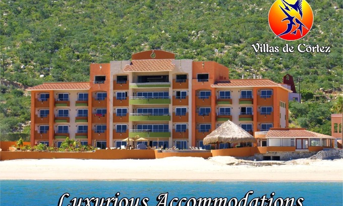 Los Barriles Condominio | 4 dormitorios / 5 baño completo Uno de una especie Penthouse. Ascensor privada y jacuzzi