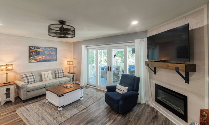 Grand Rivers Condominio | Four bedroom Yacht Condo