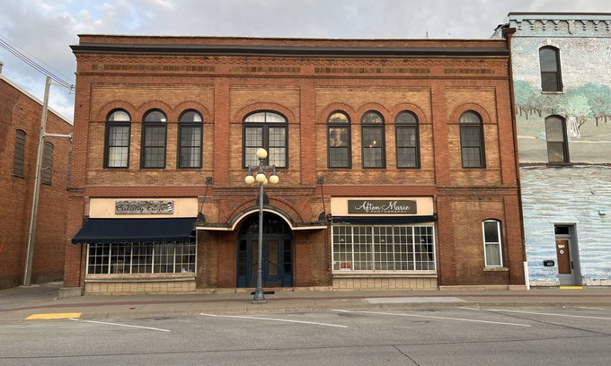 Vinton Apartamento | Four Eleven Suites a Vintage Renovation in Downtown Vinton