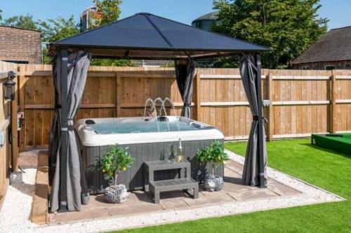 Carlisle Casa | Four Oaks Cottage