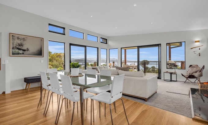 Mallacoota Casa | Four On Stingray Point