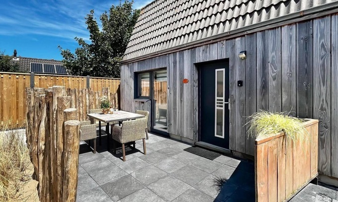 Camperduin Casa | Four-person holiday home with a beautiful location near the beach and dunes