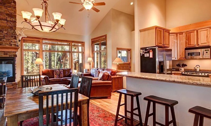 Peak 8 Casa | Four Pines Retreat