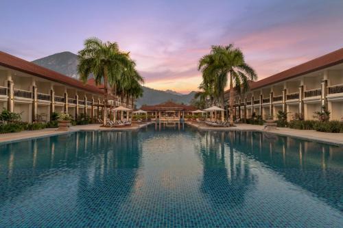 Cabayugan Complejo | Four Points by Sheraton Palawan Puerto Princesa
